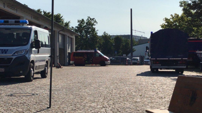 Einsatzfahrzeuge im Hof des THW Ortsverband Heilbronn